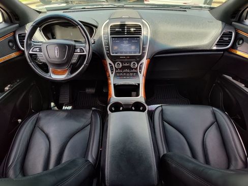 Used 2019 Lincoln Nautilus Reserve FWD image 31