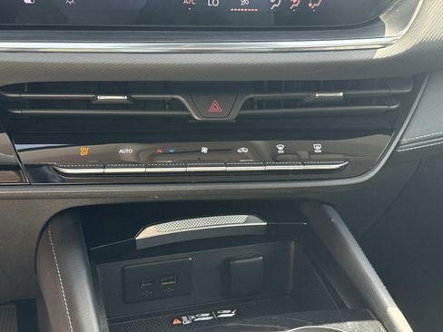 Used 2025 Buick Envision Preferred AWD/4WD image 56