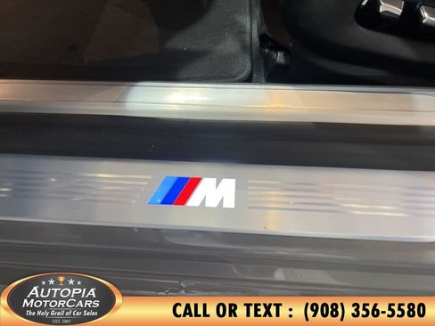 Used 2022 BMW 740i w/ M Sport Package RWD image 10