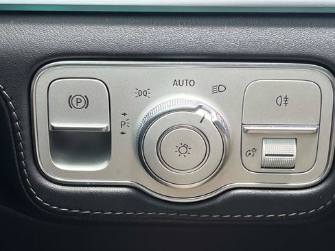 Certified 2021 Mercedes-Benz GLS 63 AMG 4MATIC w/ Acoustic Comfort Package image 30