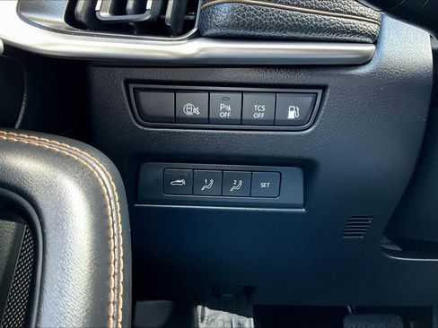 Used 2025 MAZDA CX-70 Plug-In Hybrid w/ Premium Pkg image 34