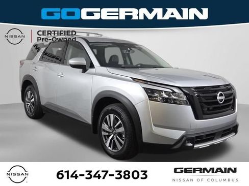 Certified 2024 Nissan Pathfinder SL w/ Black Appearance Package AWD/4WD image 3