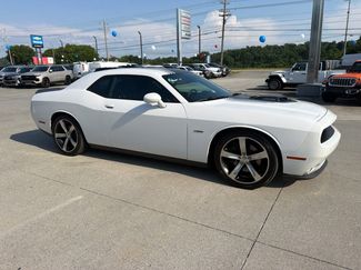 Used 2015 Dodge Challenger R/T RWD video 2