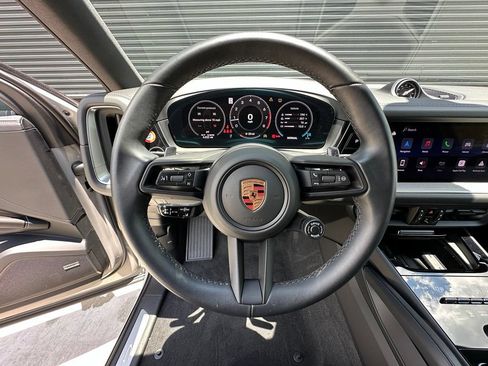 Certified 2026 Porsche Cayenne Coupe AWD/4WD image 22