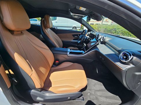 Used 2025 Mercedes-Benz CLE 300 4MATIC Coupe w/ AMG Line image 31