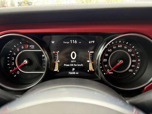 Used 2022 Jeep Gladiator Rubicon w/ LED Lighting Group AWD/4WD image 17