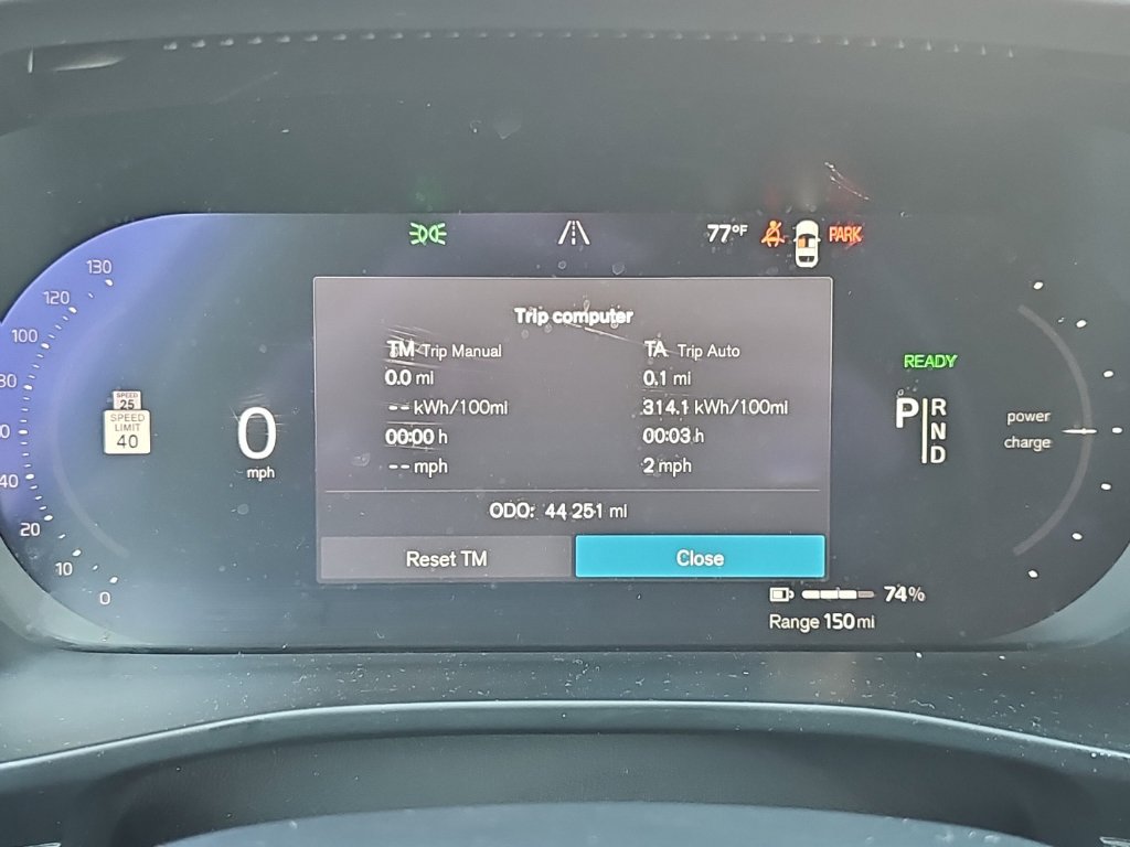 Used 2023 Volvo XC40 Recharge Ultimate AWD/4WD image 18