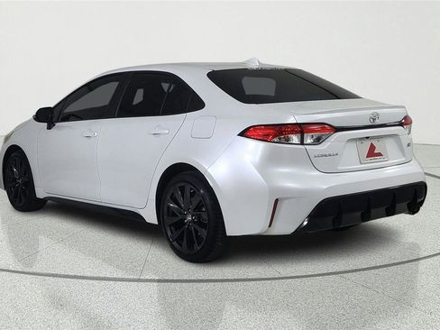 Used 2024 Toyota Corolla SE image 4