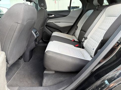 Used 2023 Chevrolet Equinox LS w/ LS Convenience Package AWD/4WD image 18