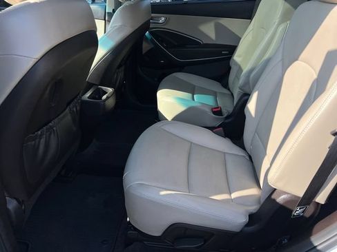 Used 2019 Hyundai Santa Fe XL FWD image 26