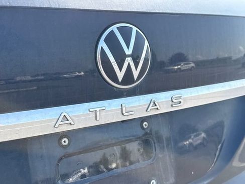 Used 2020 Volkswagen Atlas Cross Sport SEL R-Line AWD/4WD image 31