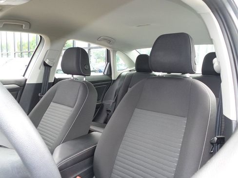 Used 2022 Volkswagen Jetta S FWD image 27