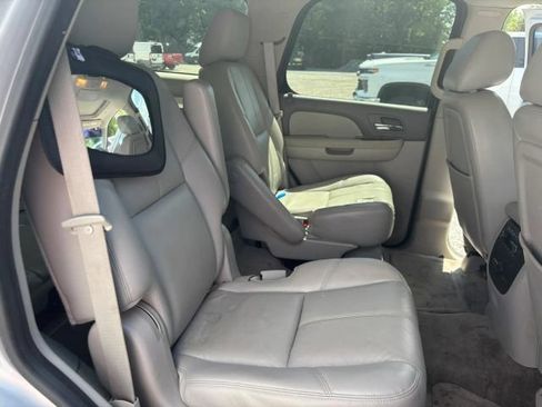 Used 2012 Chevrolet Tahoe LT w/ Luxury Package RWD image 16