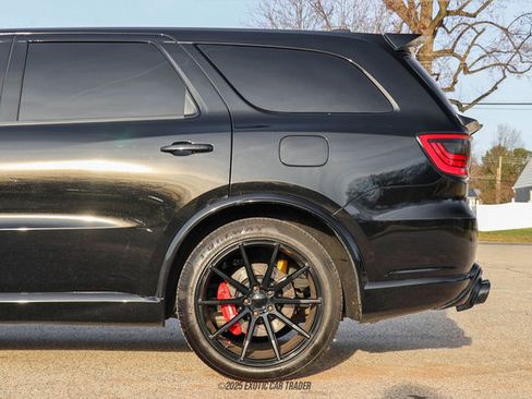 Used 2019 Dodge Durango SRT image 5