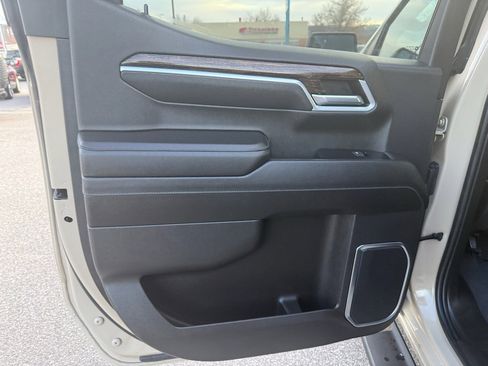 Used 2023 GMC Sierra 1500 Elevation image 17