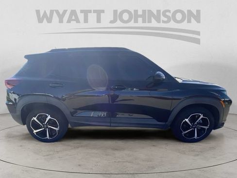 Used 2021 Chevrolet TrailBlazer RS w/ Convenience Package AWD/4WD image 11