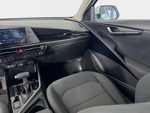Certified 2023 Kia Niro LX FWD image 22