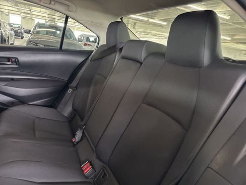 Used 2025 Toyota Corolla LE FWD image 21