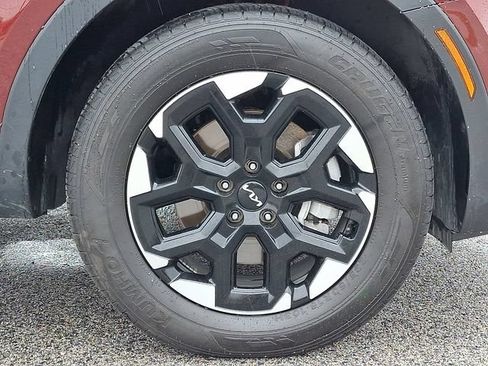 Used 2025 Kia Sorento S AWD/4WD image 12