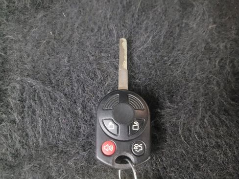 Used 2018 Ford Escape SEL AWD/4WD image 32