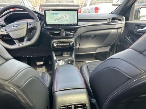 New 2026 Ford Escape ST-Line Select w/ Equipment Group 401A AWD/4WD image 13
