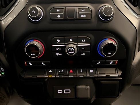 Used 2022 Chevrolet Silverado 1500 LT image 24