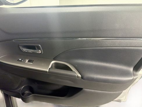 Used 2024 Mitsubishi Outlander Sport AWD image 29