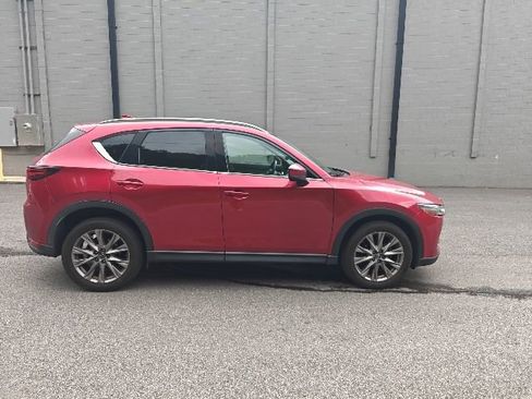Used 2019 MAZDA CX-5 Grand Touring FWD image 2