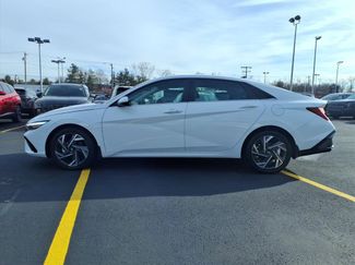 Certified 2025 Hyundai Elantra SEL video 2