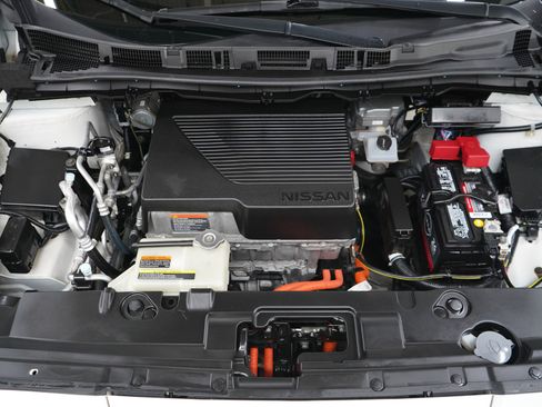 Used 2020 Nissan Leaf SL Plus FWD image 33
