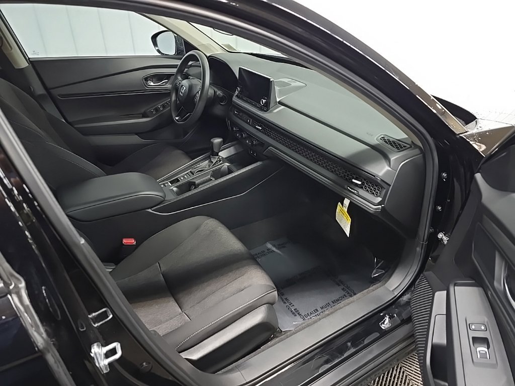 Used 2024 Honda Accord EX image 16