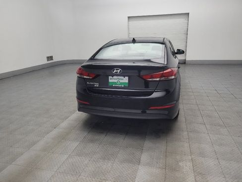 Used 2017 Hyundai Elantra SE image 7
