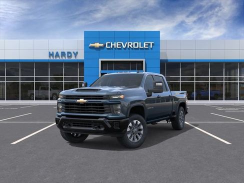 New 2026 Chevrolet Silverado 2500 Custom w/ Custom Value Package AWD/4WD image 8