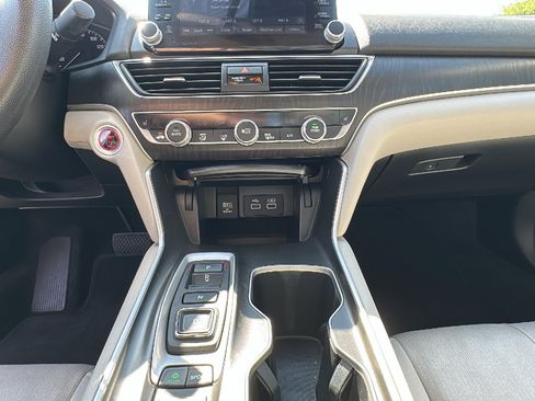 Used 2021 Honda Accord EX image 22