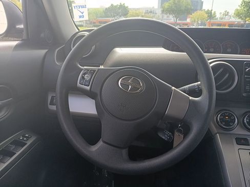 Used 2014 Scion xB Hatchback 4D image 15