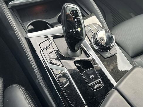 Certified 2023 BMW M550i xDrive w/ Executive Package image 38