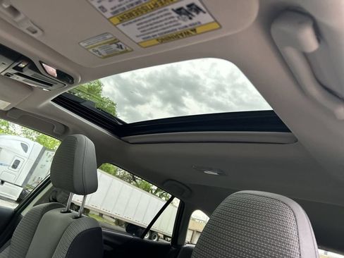 Certified 2025 Subaru Outback Premium AWD/4WD image 24