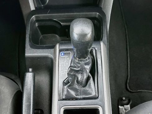 Used 2020 Toyota Tacoma SR5 RWD image 16