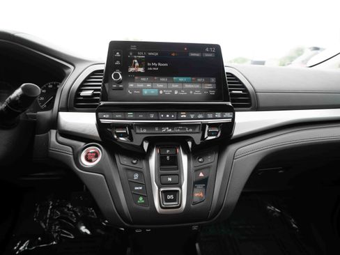 Used 2025 Honda Odyssey EX-L image 17