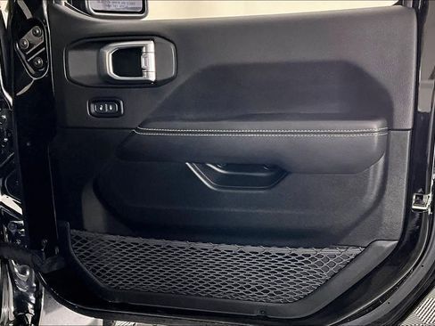 Used 2022 Jeep Gladiator Overland w/ Popular Equipment Package image 20