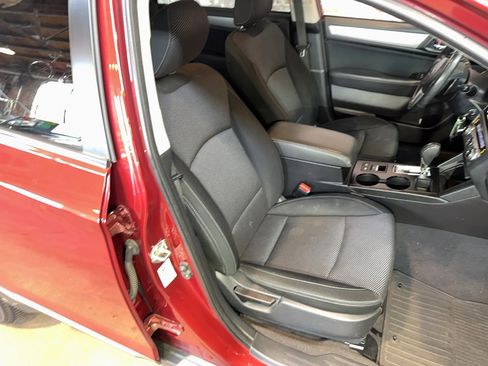 Used 2017 Subaru Outback 2.5i Premium image 94