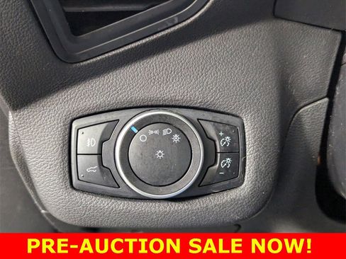 Used 2017 Ford Escape SE image 13