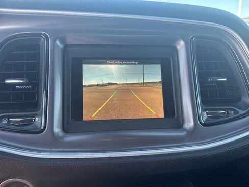 Used 2021 Dodge Challenger SXT image 16