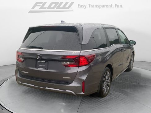 Certified 2026 Honda Odyssey Touring image 9