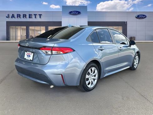 Used 2020 Toyota Corolla LE FWD image 7
