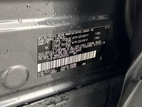 Certified 2025 Toyota RAV4 XLE AWD/4WD image 29