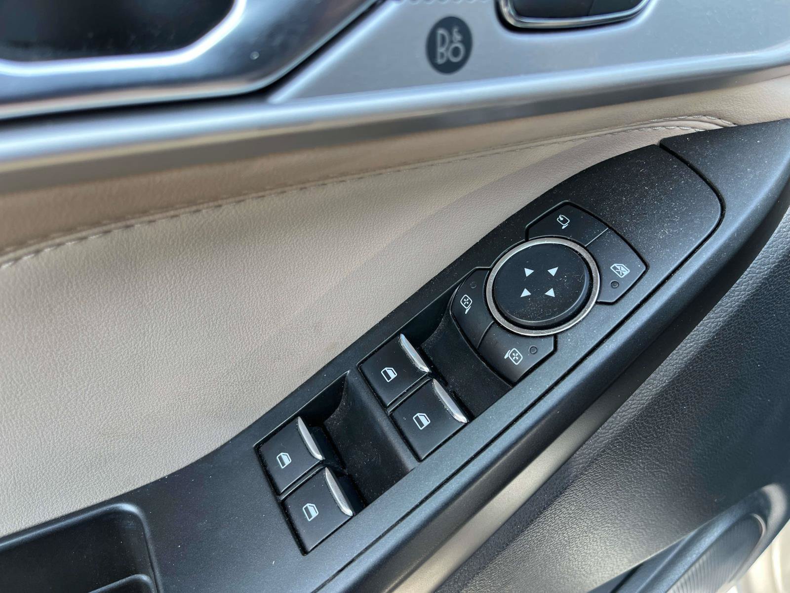 Used 2020 Ford Explorer Limited AWD/4WD image 31