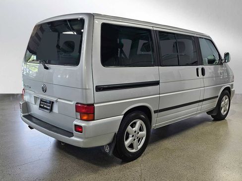 Used 2003 Volkswagen Eurovan MV image 3