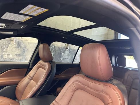 Used 2024 Lincoln Aviator Reserve w/ Elements Package Plus image 16