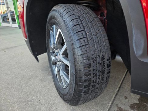 Used 2021 GMC Acadia SLE w/ Driver Convenience Package image 60